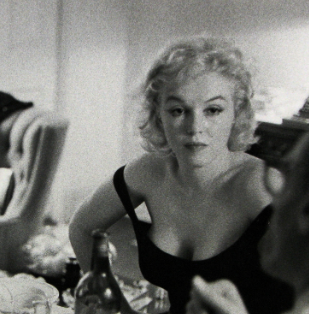 Texture for Marilyn Monroe sad in 1960