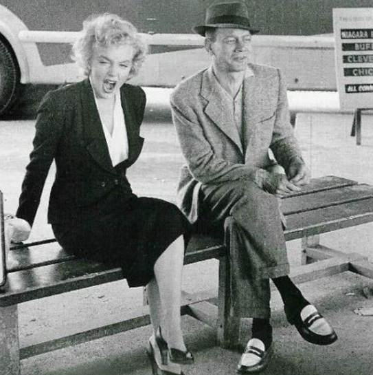 Texture for Marilyn Monroe and Joseph Cotten on the set of Niagara, 1952.