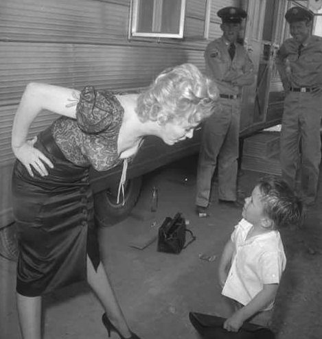 Texture for norma jean mortenson and joshua greene on set bus stop 1955